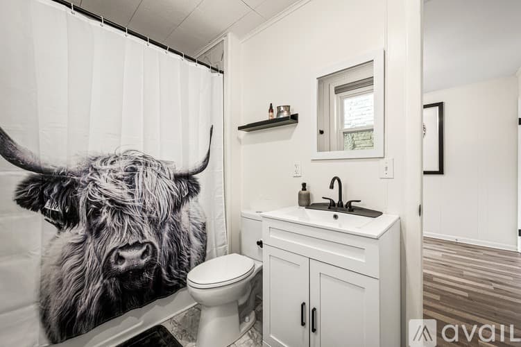 Royersford Apartment: 128 Adams Street
