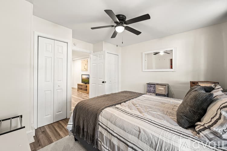 Royersford Apartment: 128 Adams Street