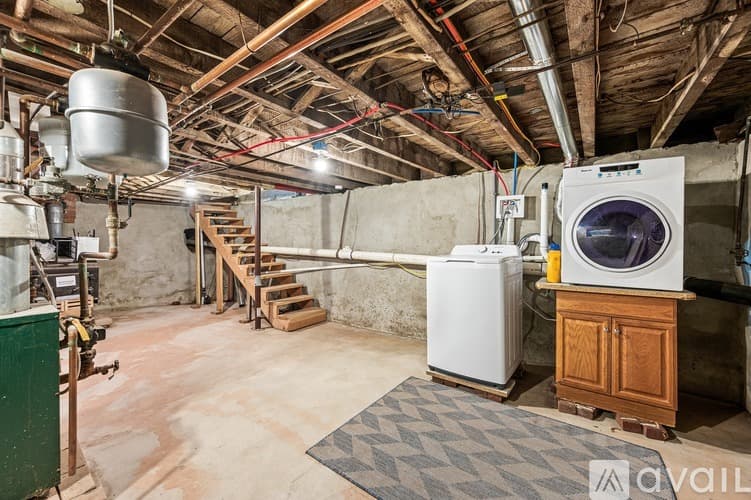 Royersford Apartment: 128 Adams Street