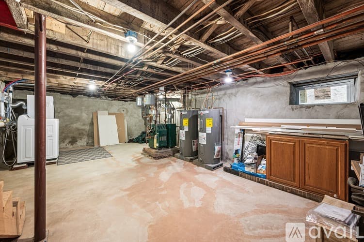 Royersford Apartment: 128 Adams Street