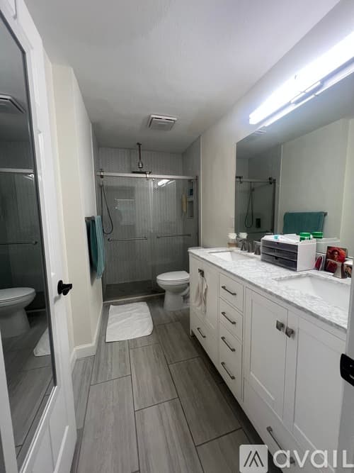 Clearwater Condo: 2400 Feather Sound Drive