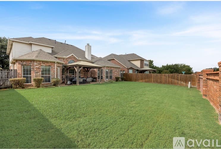Fort Worth House: 4532 Tacoma Terrace