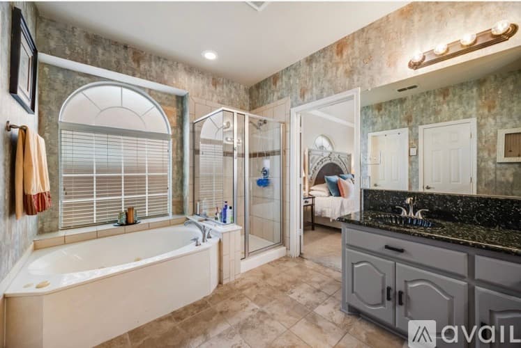 Fort Worth House: 4532 Tacoma Terrace