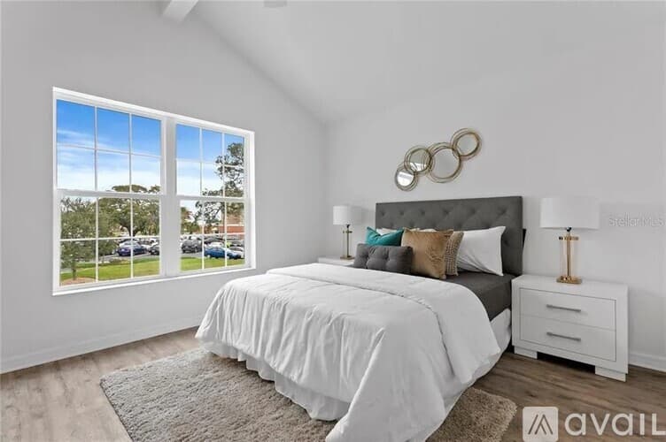 Clearwater Townhome: 1277 Park St