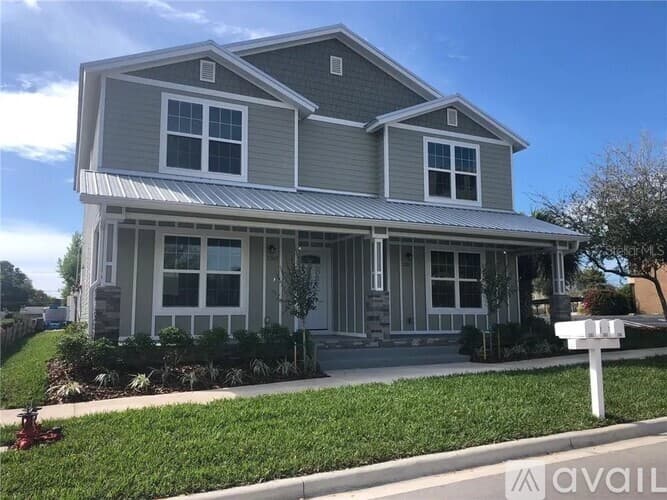 Clearwater Townhome: 1277 Park St