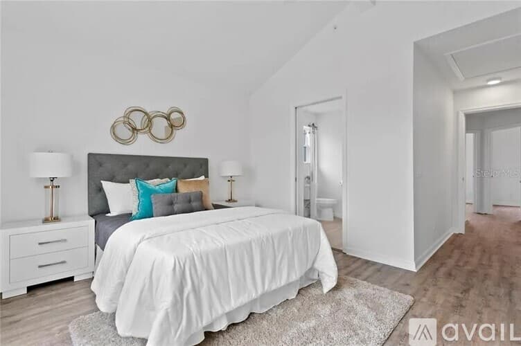 Clearwater Townhome: 1277 Park St