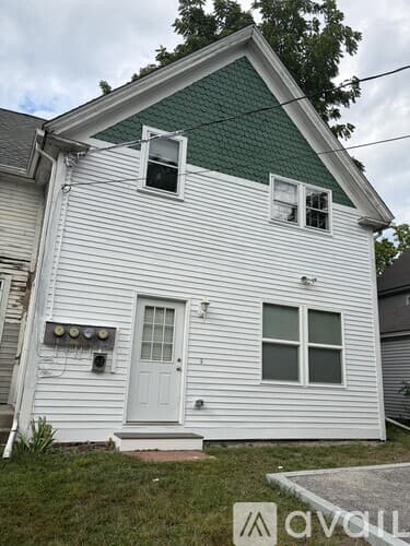 Milford Apartment: 8 Pleasant Street