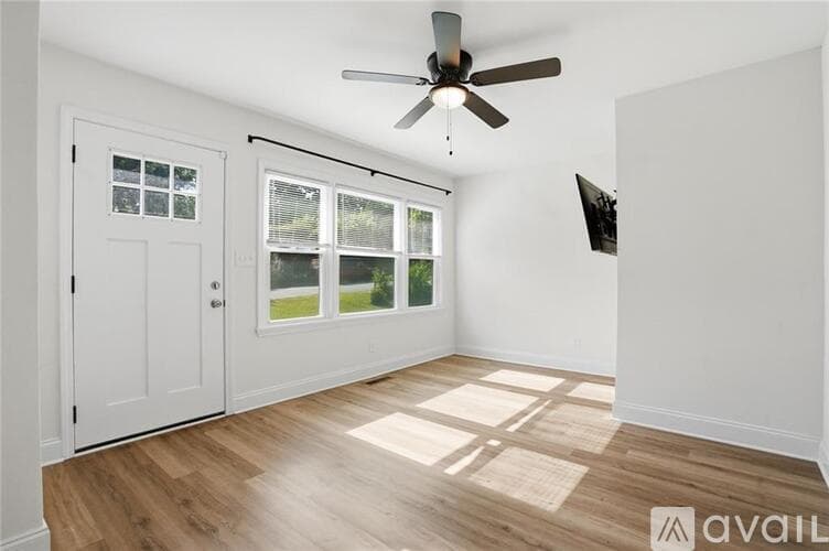 Atlanta House: 320 Camfield Court Southwest