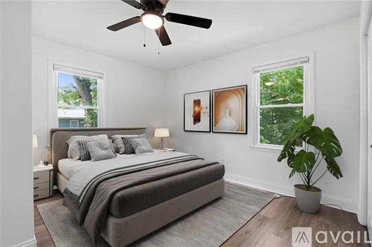 Atlanta House: 320 Camfield Court Southwest