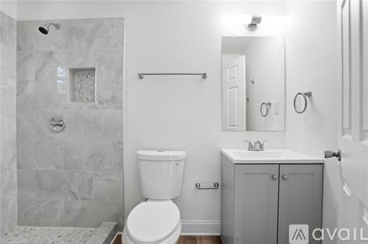 Atlanta House: 320 Camfield Court Southwest