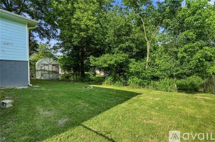 Atlanta House: 320 Camfield Court Southwest