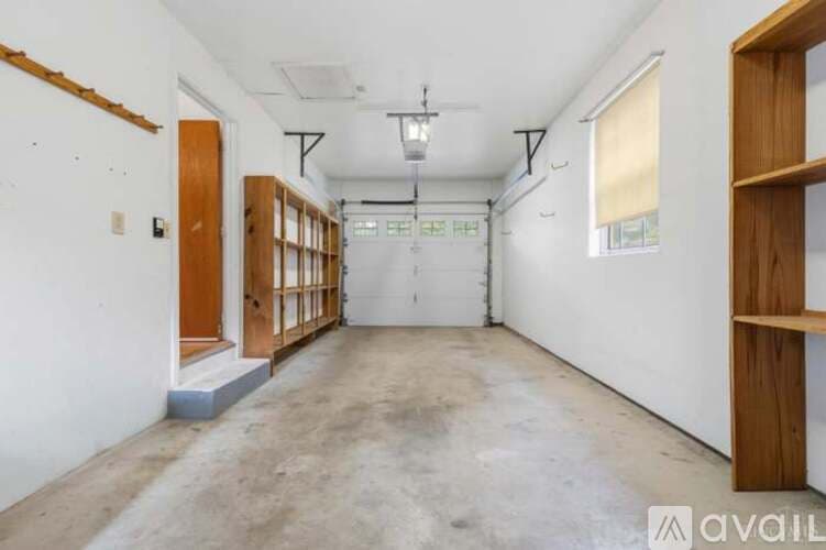 Cincinnati House: 1658 Yellowglen Drive