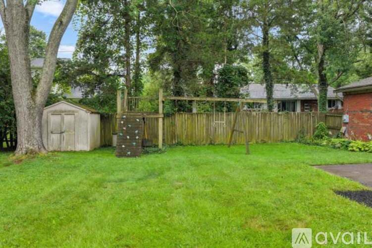 Cincinnati House: 1658 Yellowglen Drive