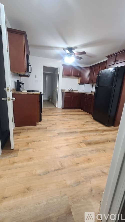 Southbridge Apartment: 35 Charlton Street