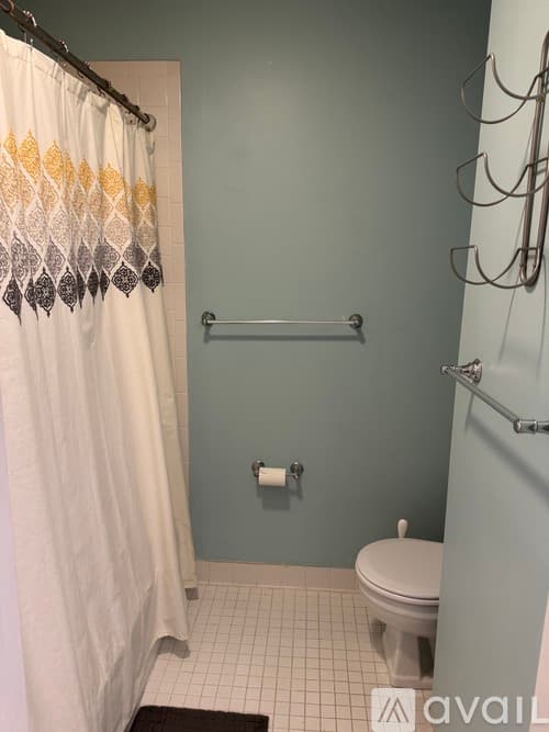 Atlanta Condo: 182 Amherst Place Northwest