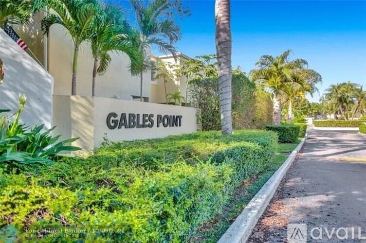 Miami Townhome: 6870 SW 45th Ln