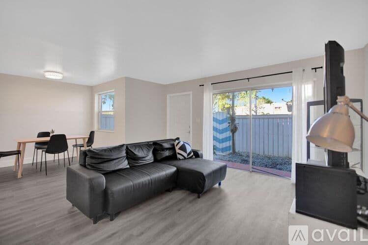 Miami Townhome: 6870 SW 45th Ln