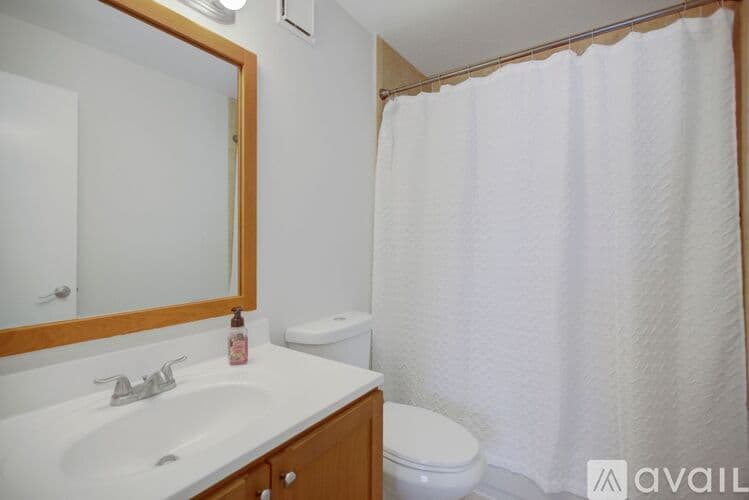 Miami Townhome: 6870 SW 45th Ln