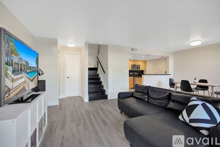 Miami Townhome: 6870 SW 45th Ln