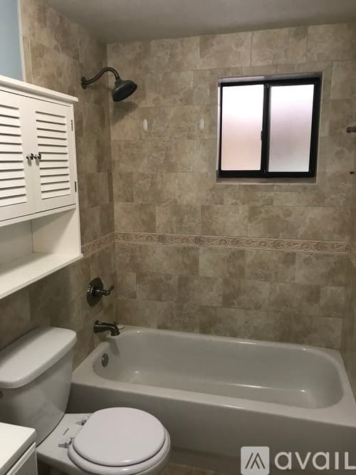 Miami Apartment: 8615 NW 8th St