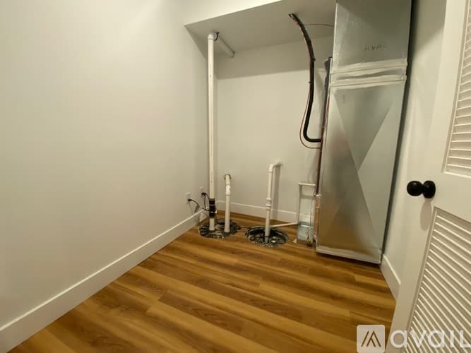 Philadelphia Apartment: 2325 Germantown Ave
