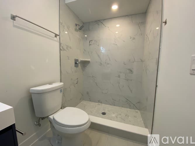 Philadelphia Apartment: 2325 Germantown Ave