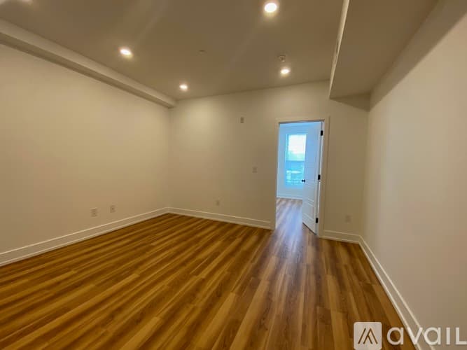 Philadelphia Apartment: 2325 Germantown Ave