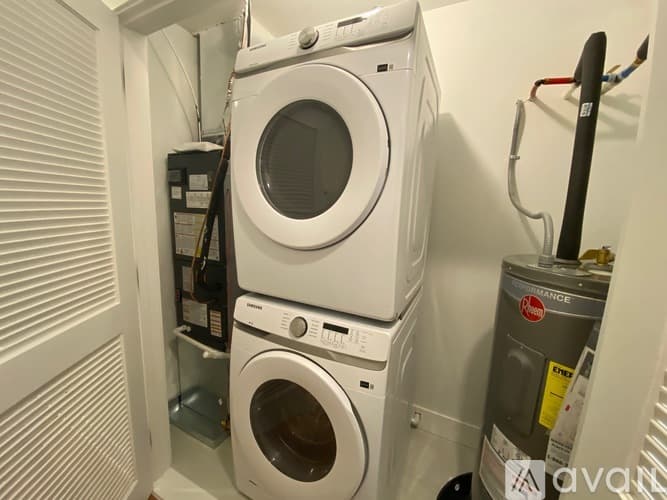 Philadelphia Apartment: 2325 Germantown Ave