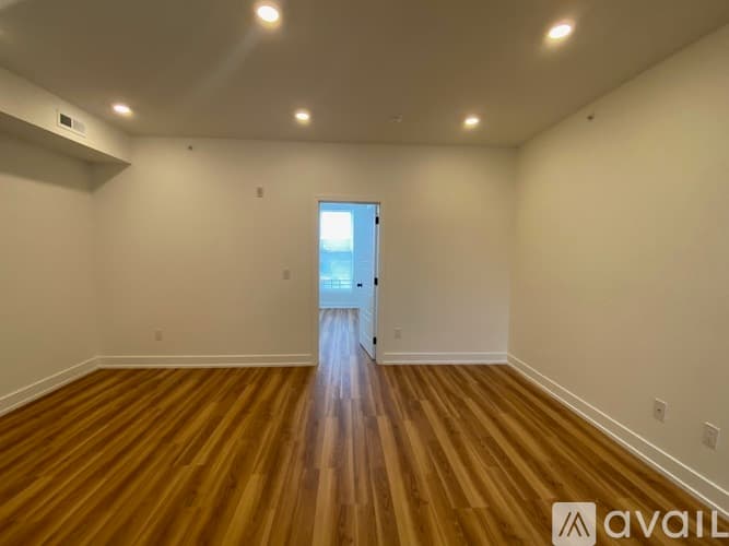 Philadelphia Apartment: 2325 Germantown Ave