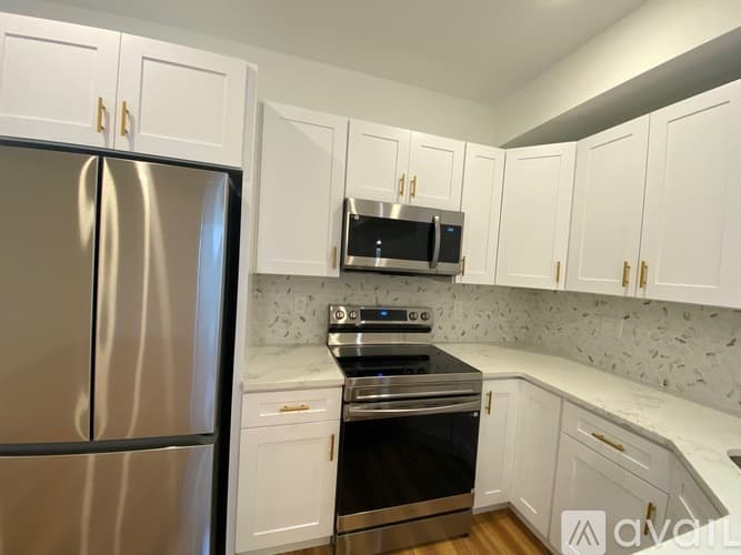 Philadelphia Apartment: 2325 Germantown Ave