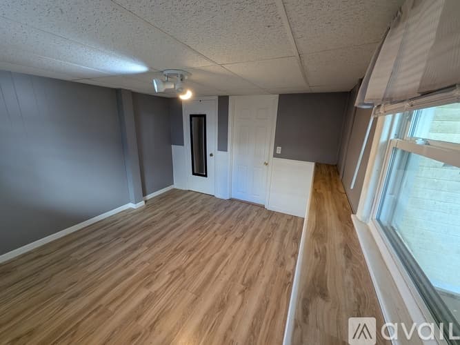 North Providence Apartment: 28 Halsey Street