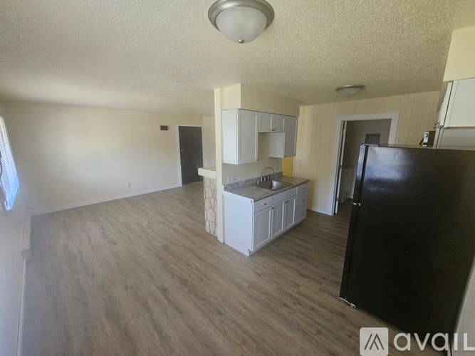 La Crosse Apartment: 1749 Bainbridge St