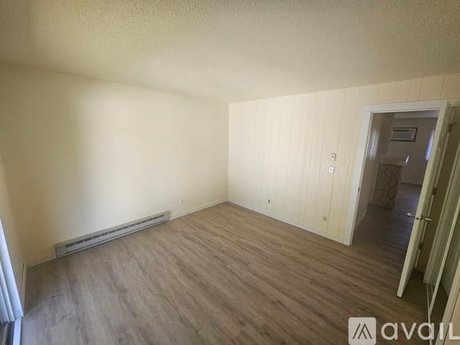 La Crosse Apartment: 1749 Bainbridge St