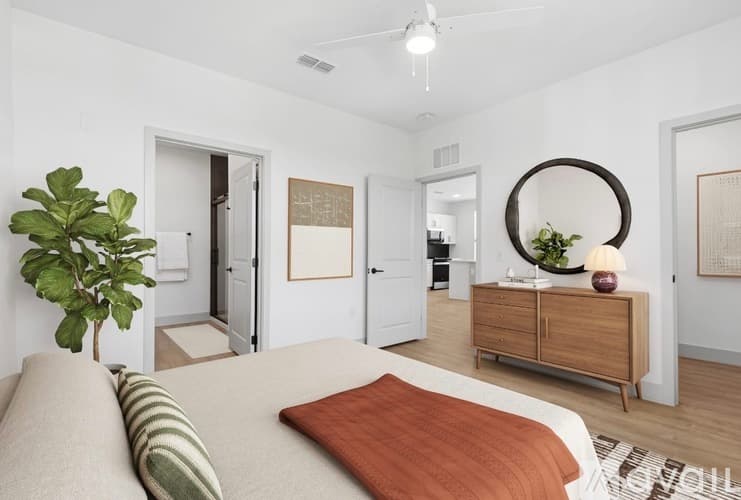 Tampa Apartment: 12676 Everline Pl