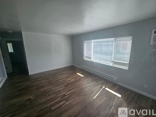 La Crosse Apartment: 1731 La Cres St