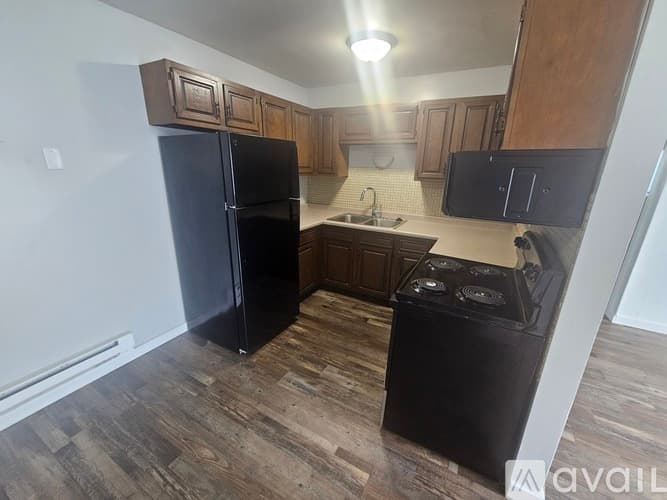 La Crosse Apartment: 1731 La Cres St