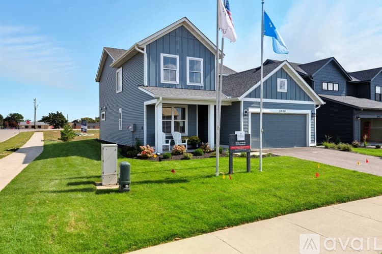 Lake Elmo House: 3468 Knightsbridge Trl N