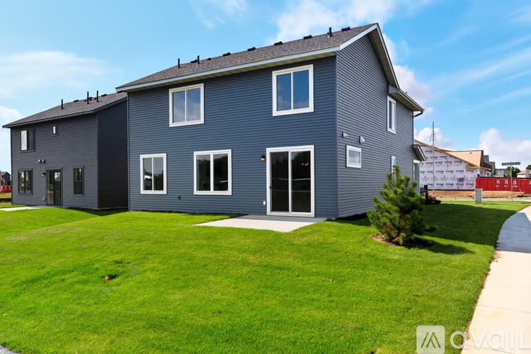Lake Elmo House: 3468 Knightsbridge Trl N