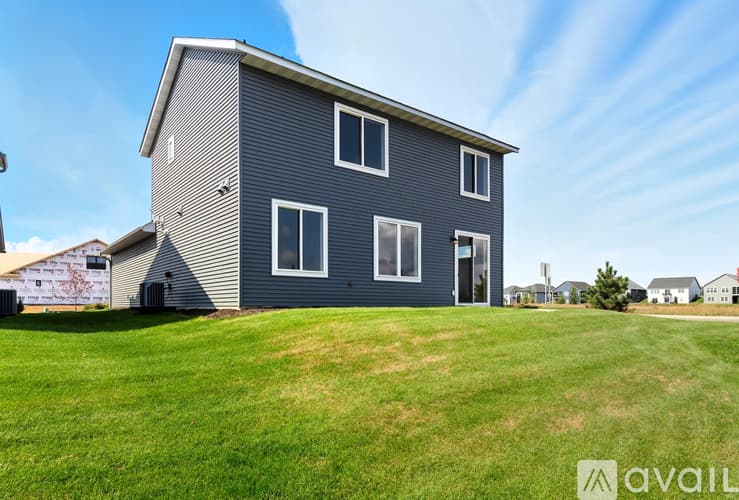Lake Elmo House: 3468 Knightsbridge Trl N