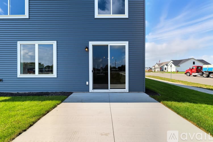 Lake Elmo House: 3468 Knightsbridge Trl N
