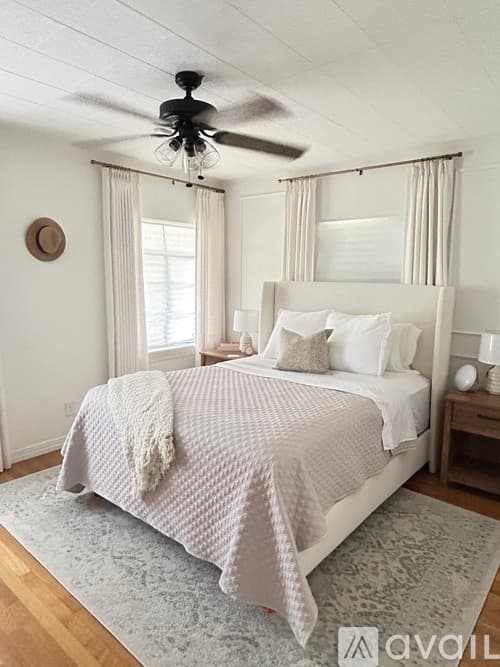 Fort Worth House: 2732 6th Avenue