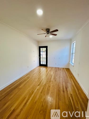 Fort Worth House: 2732 6th Avenue