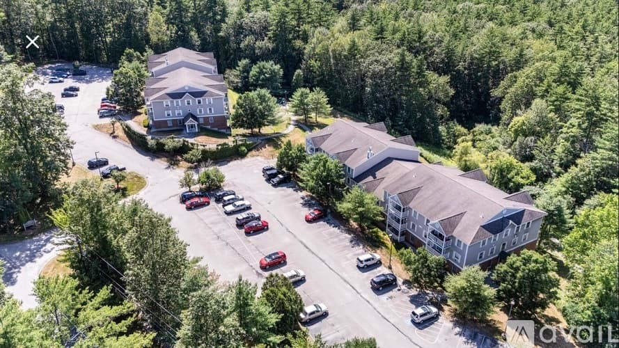 Milford Apartment: 59 Ponemah Hill Road