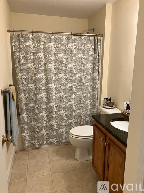 Milford Apartment: 59 Ponemah Hill Road