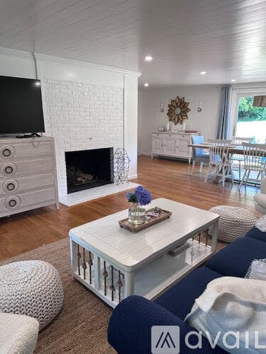 Sandwich House: 613 MA 6 A