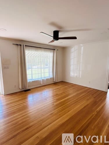 Fort Worth House: 2732 6th Avenue