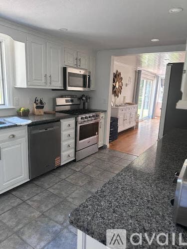 Sandwich House: 613 MA 6 A