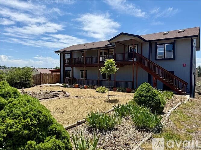 Brighton House: 15665 Havana Way