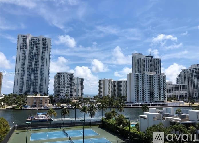 Hallandale Beach Apartment: 1000 Parkview Dr