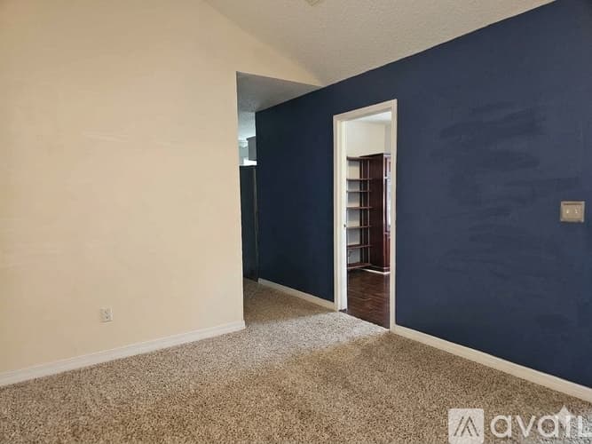 Jacksonville House: 3315 Ayrshire Street